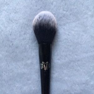 KVD Vegan Beauty Powder Brush